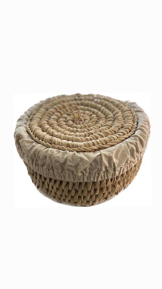 Handmade basket with lid