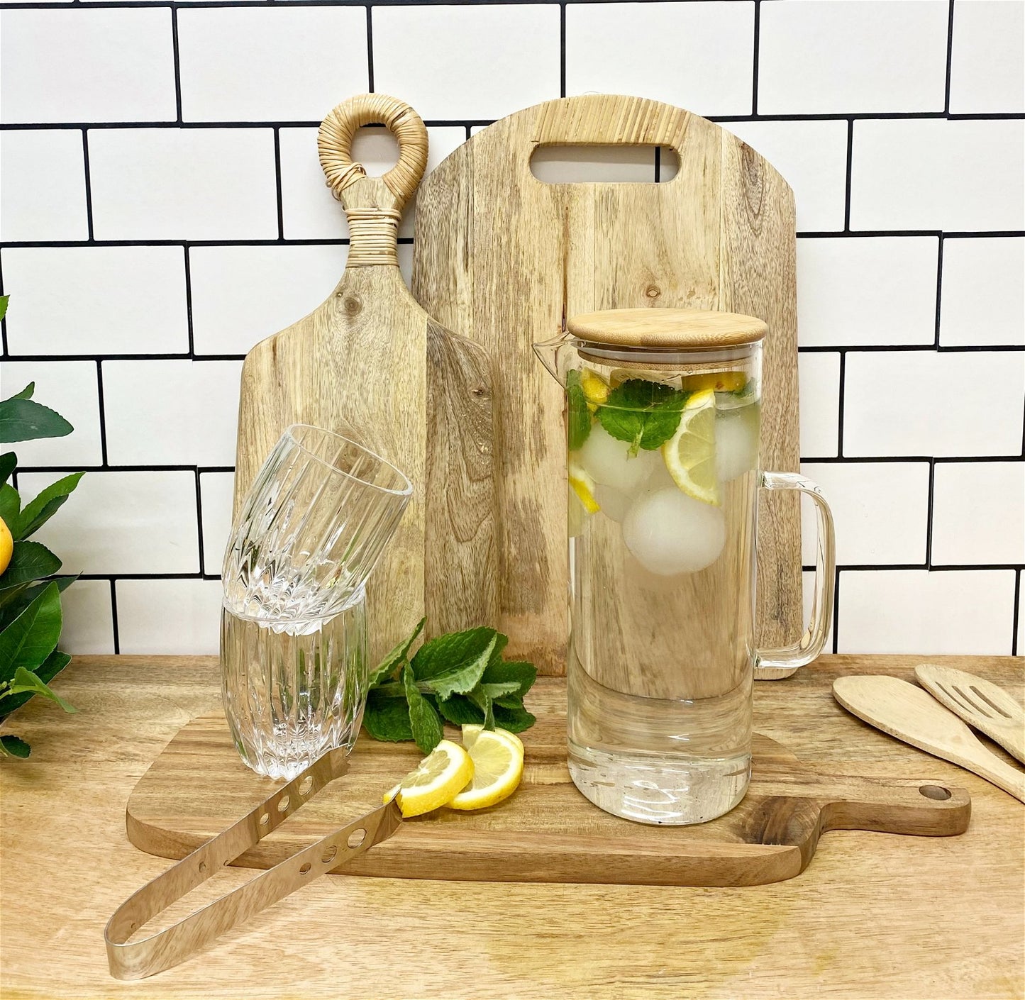 Glass Jug With Bamboo Lid